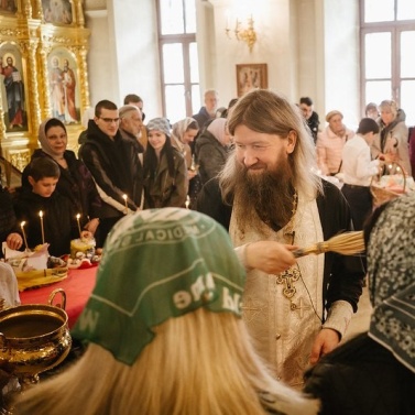 Освящение куличей 2025 год