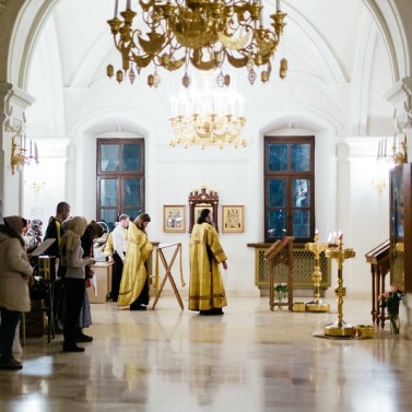 Отмена молебна о семье