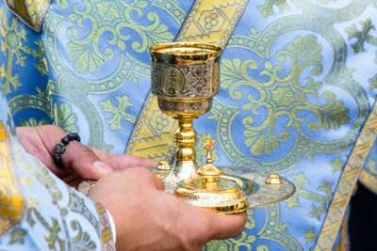 Дар храму от председателя "Елисаветинско-Сергиевского просветительского общества" А.В. Громовой