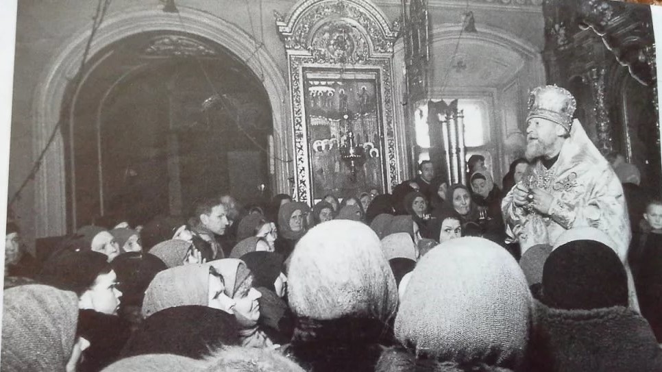 митр Николай в нашем храме